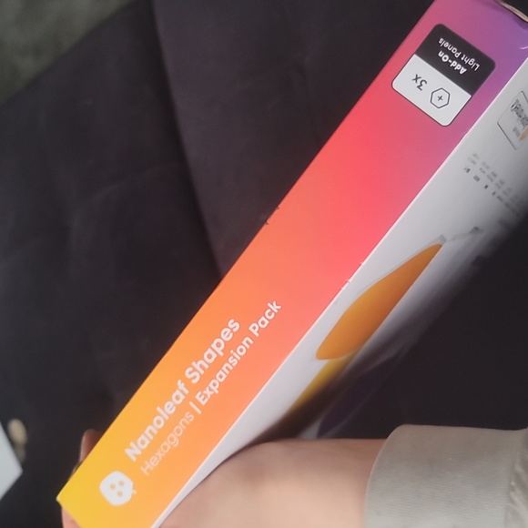 Nanoleaf Hexagon light panels - 3 panel  expansion pack - new in the box! - Picture 2 of 6